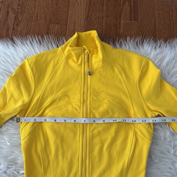 Lululemon Define Jacket Luon Maize Yellow Women’s Size 2 Full Zip Yoga Gym NWT - Picture 6 of 10